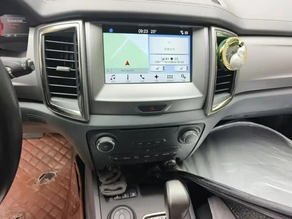 2017 Ford Everest 2.0T Gasoline Automatic 4WD Luxury Edition 5-Seater — миниатюра 9