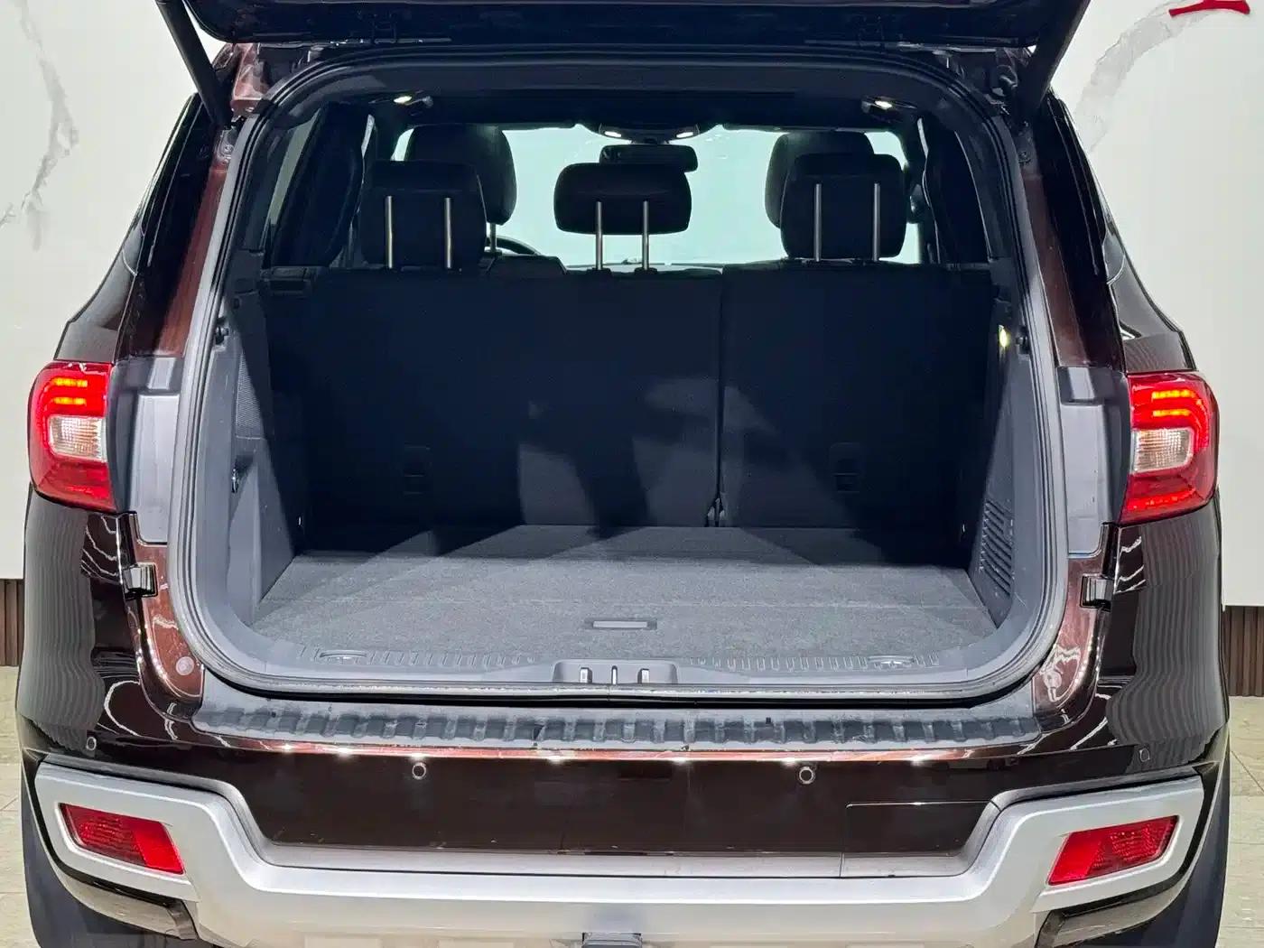 2017 Ford Everest 2.0T Gasoline Automatic 4WD Elite Edition (5-seater) — миниатюра 21