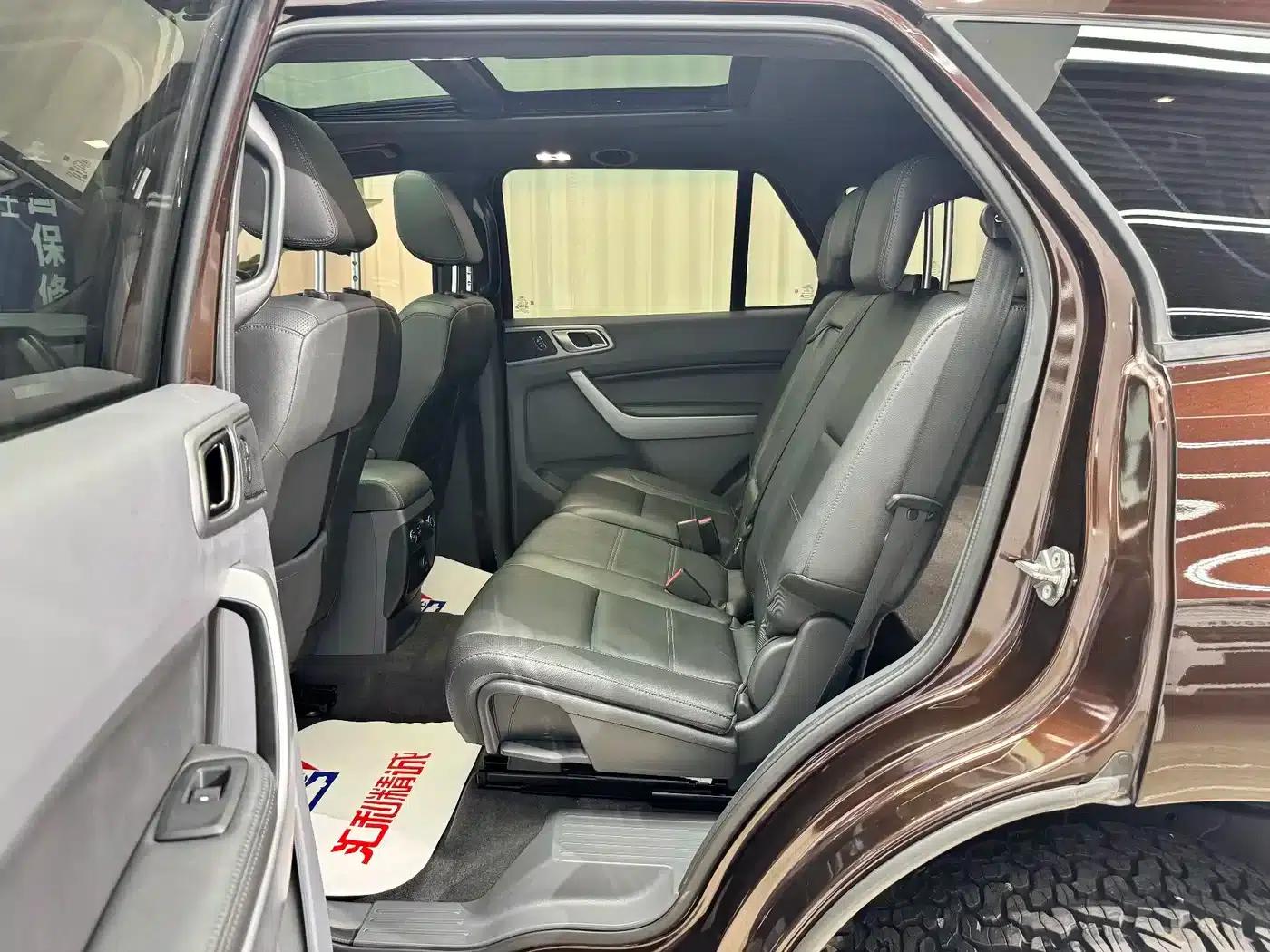2017 Ford Everest 2.0T Gasoline Automatic 4WD Elite Edition (5-seater) — миниатюра 8
