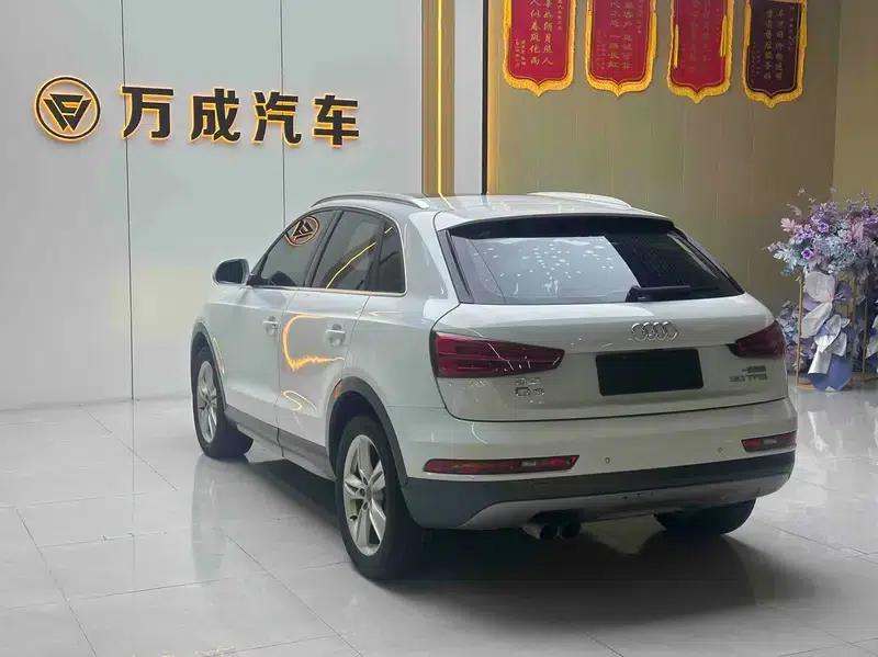 Audi Q3 2018 30th Anniversary Edition 30 TFSI Fashion Model — миниатюра 4