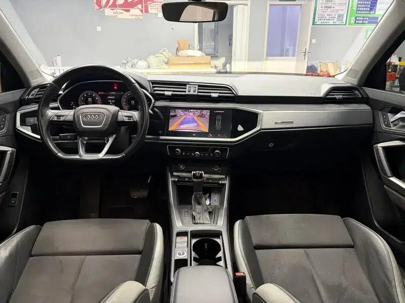 Audi Q3 2023 35 TFSI Progressive Dynamic (1.5T) — миниатюра 19