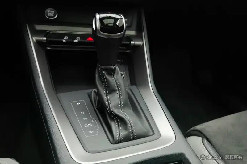 Audi Q3 2019 35 TFSI Fashion Dynamic Edition — миниатюра 17