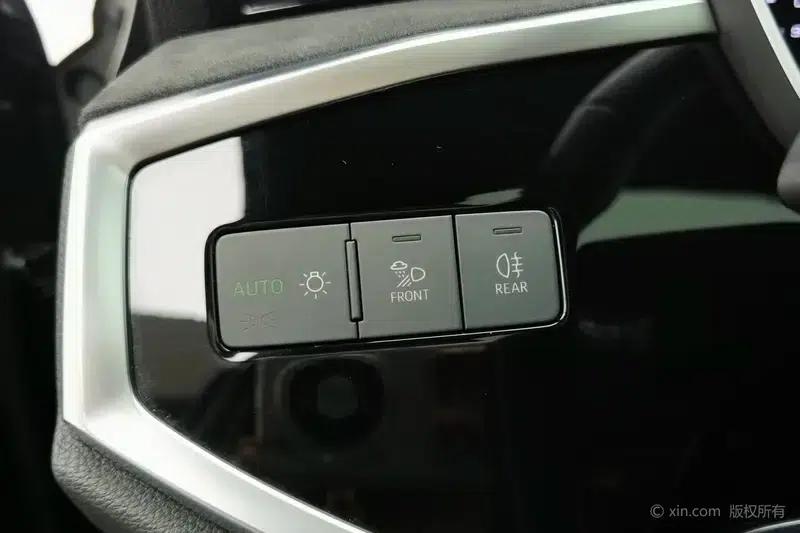 Audi Q3 2019 35 TFSI Fashion Dynamic Edition — миниатюра 9
