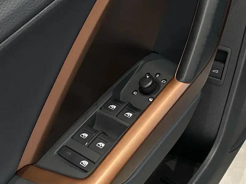 Audi Q3 2021 35 TFSI Fashion Elegance — миниатюра 16