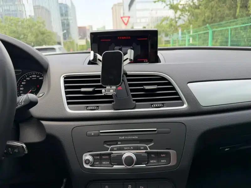 Audi Q3 2018 30th Anniversary Edition 30 TFSI Fashion Model — миниатюра 17