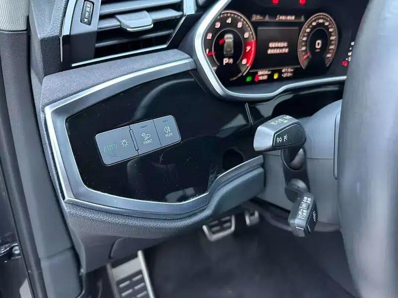 Audi Q3 2023 35 TFSI Fashion Dynamic Edition — миниатюра 17