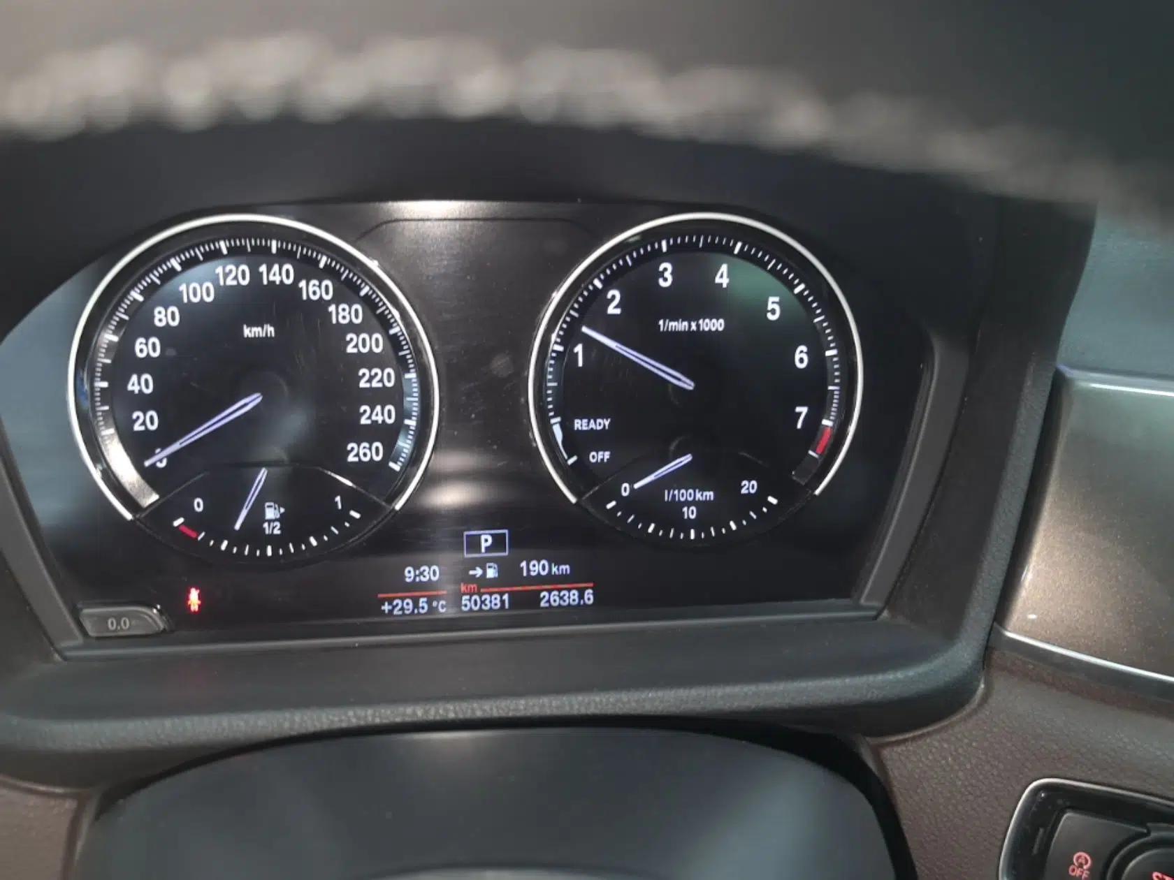 BMW X1 2018 sDrive18Li Luxury Model — миниатюра 14