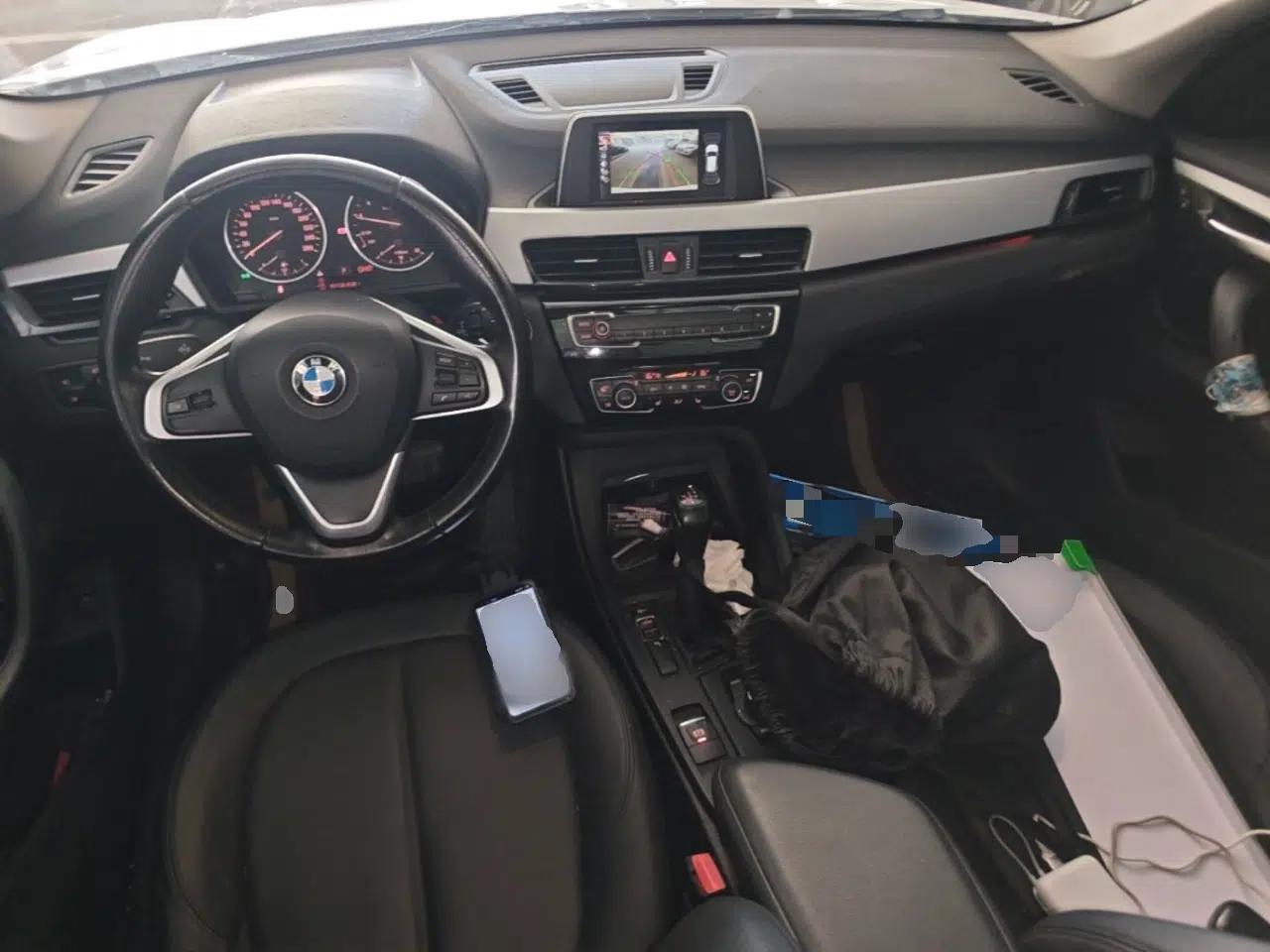 BMW X1 2016 sDrive18Li Premium Edition — миниатюра 12