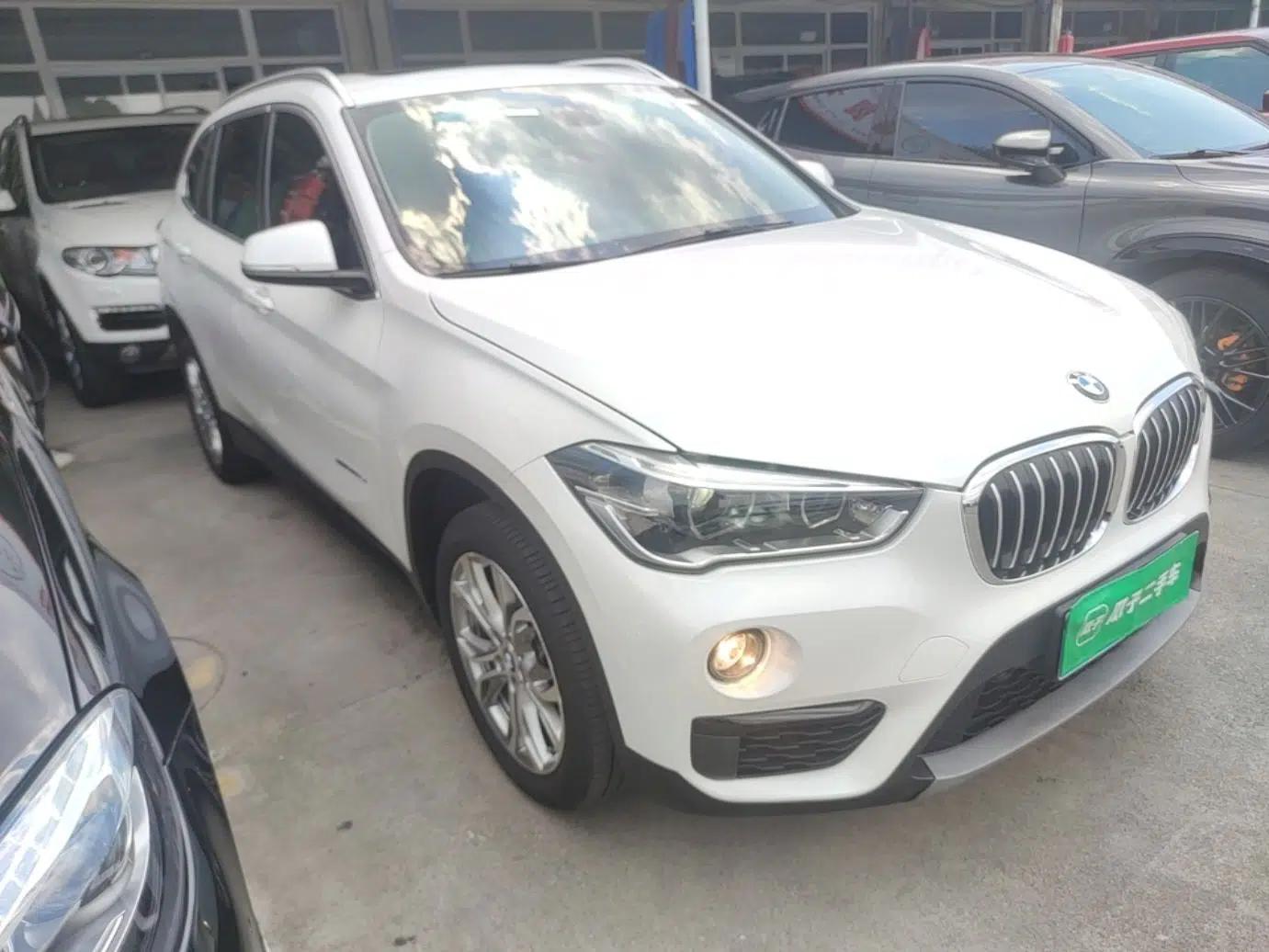 BMW X1 2018 sDrive20Li Leading Model — миниатюра 3