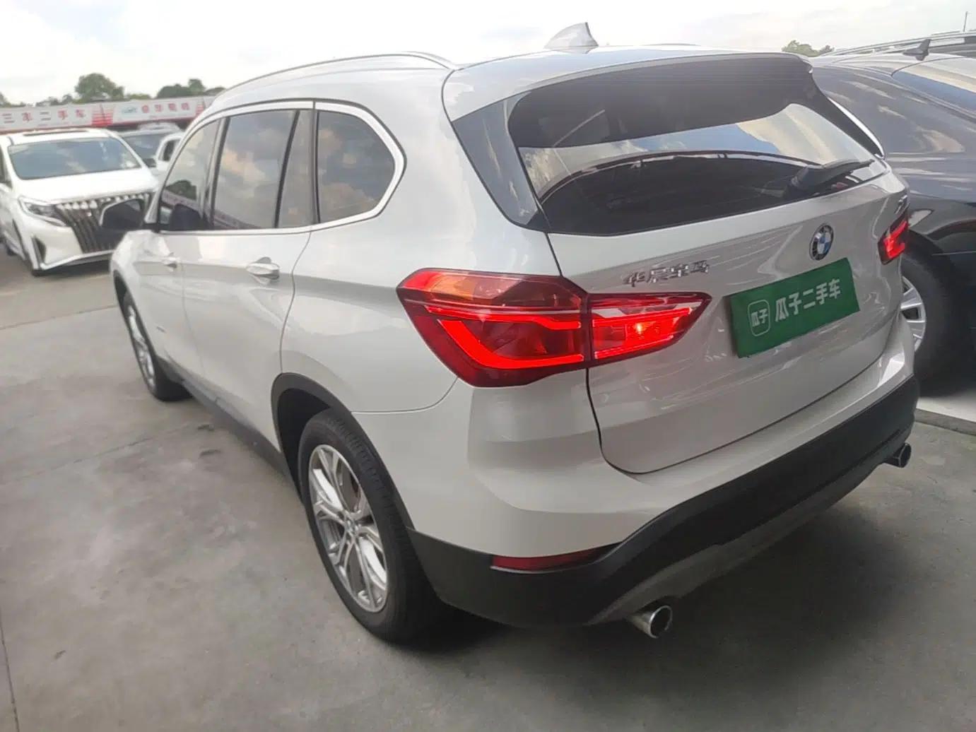 BMW X1 2018 sDrive20Li Leading Model — миниатюра 4
