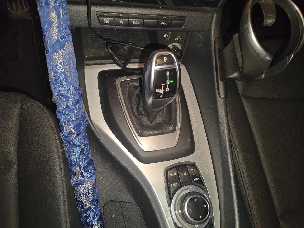 BMW X1 2014 sDrive18i Leading Model — миниатюра 14