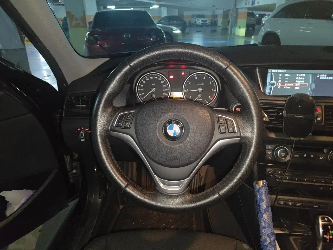 BMW X1 2014 sDrive18i Leading Model — миниатюра 10