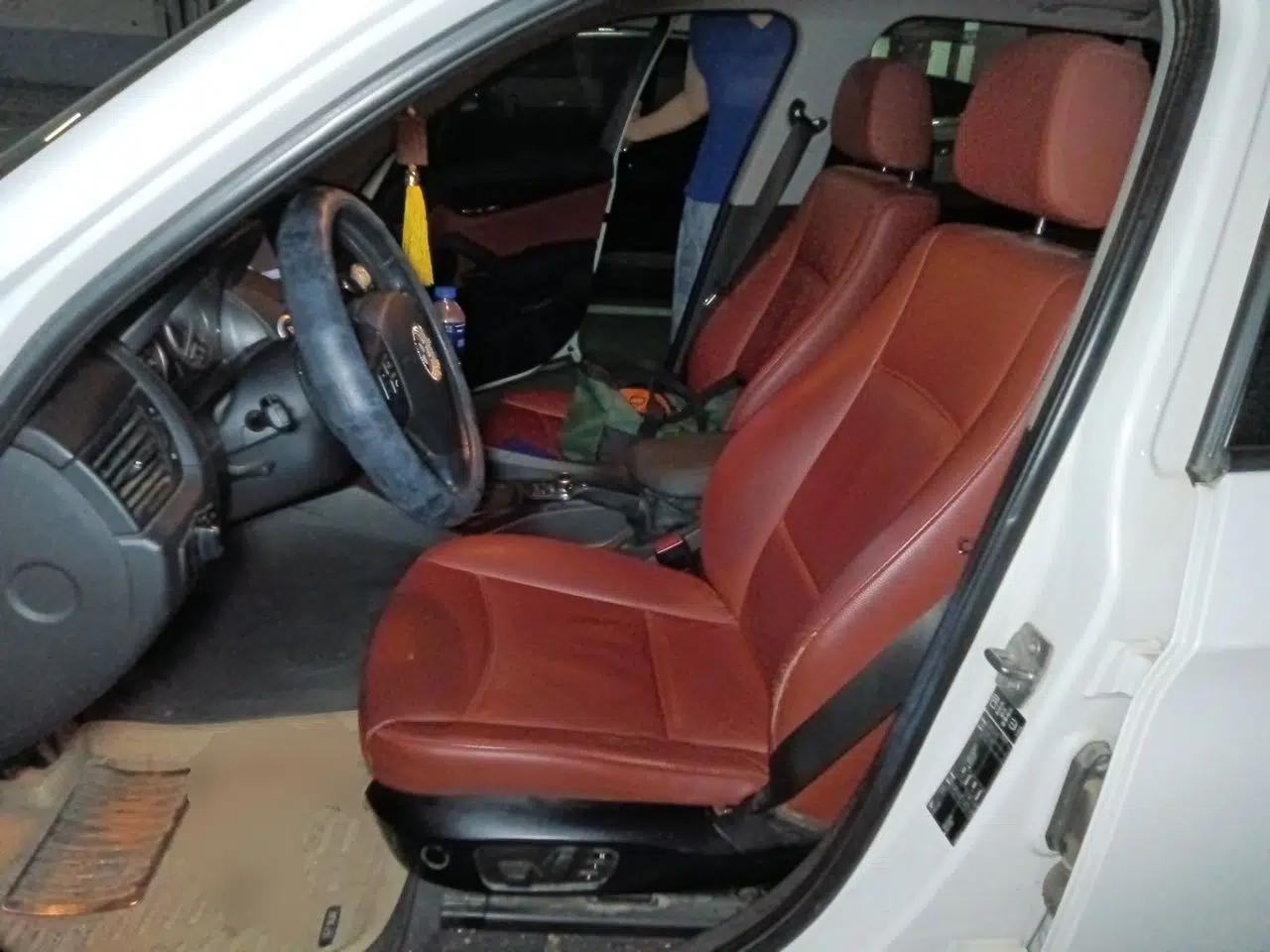 BMW X1 2010 sDrive18i Luxury Model — миниатюра 15