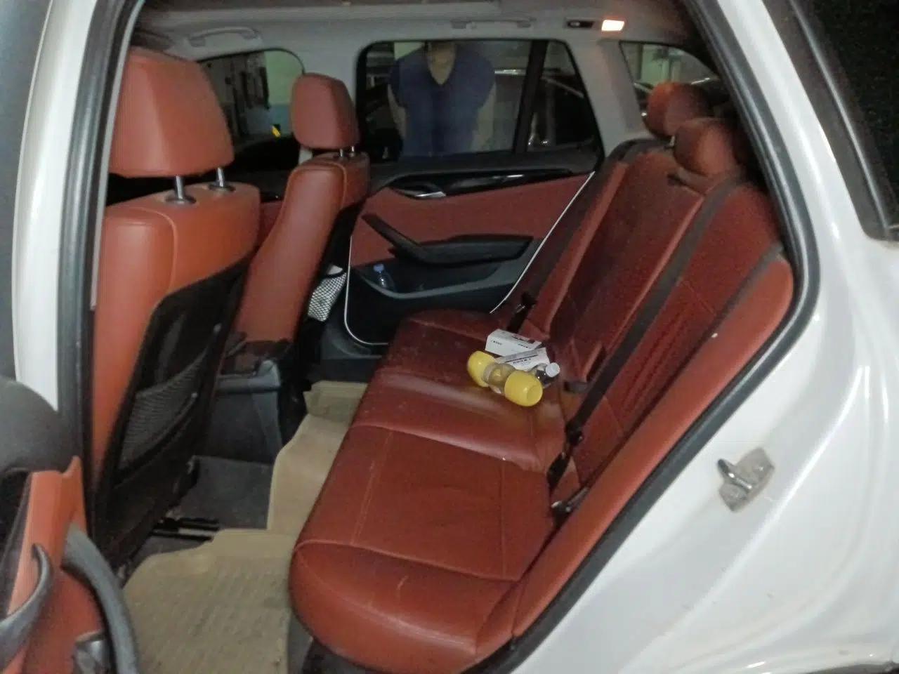 BMW X1 2010 sDrive18i Luxury Model — миниатюра 17