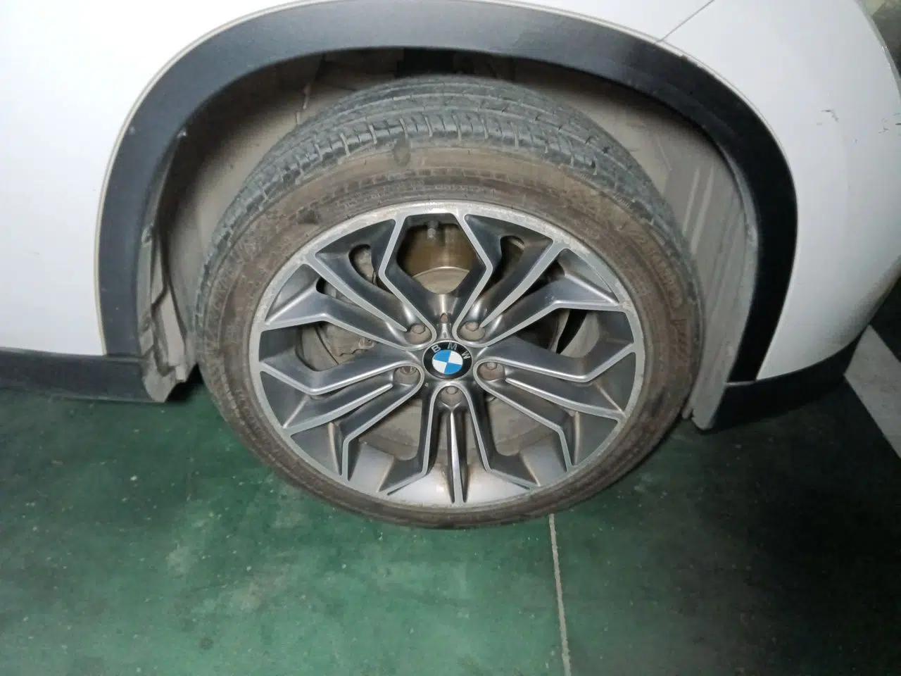 BMW X1 2010 sDrive18i Luxury Model — миниатюра 8