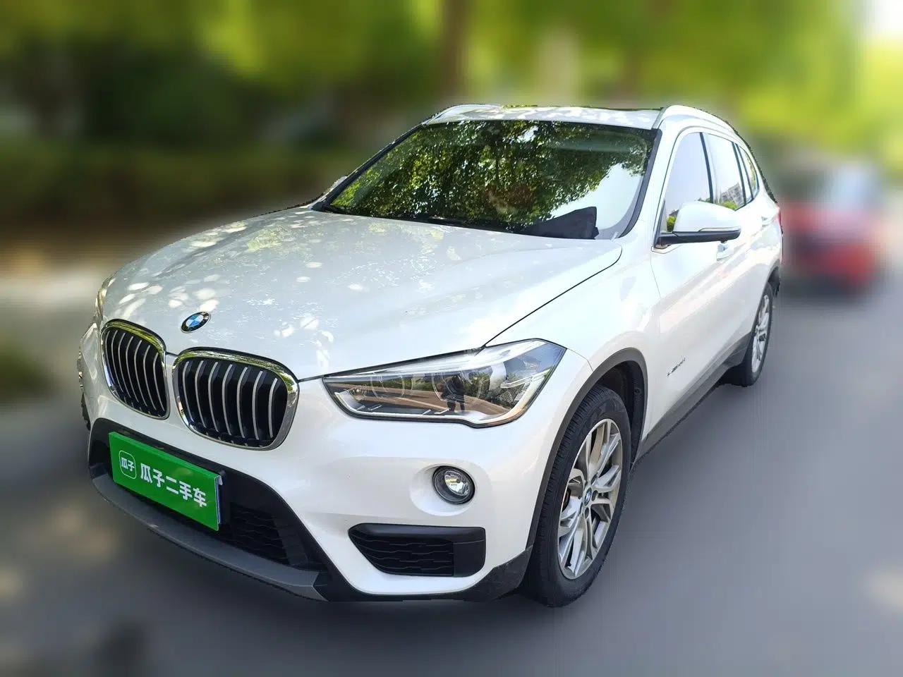 BMW X1 2018 sDrive20Li Leading Model — миниатюра 1