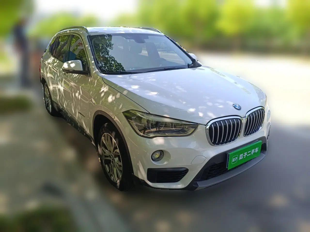 BMW X1 2018 sDrive20Li Leading Model — миниатюра 3