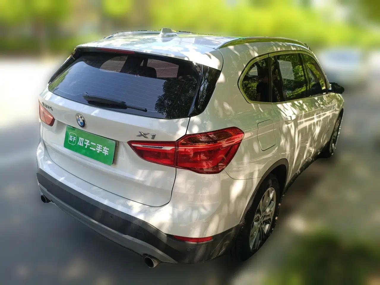 BMW X1 2018 sDrive20Li Leading Model — миниатюра 6