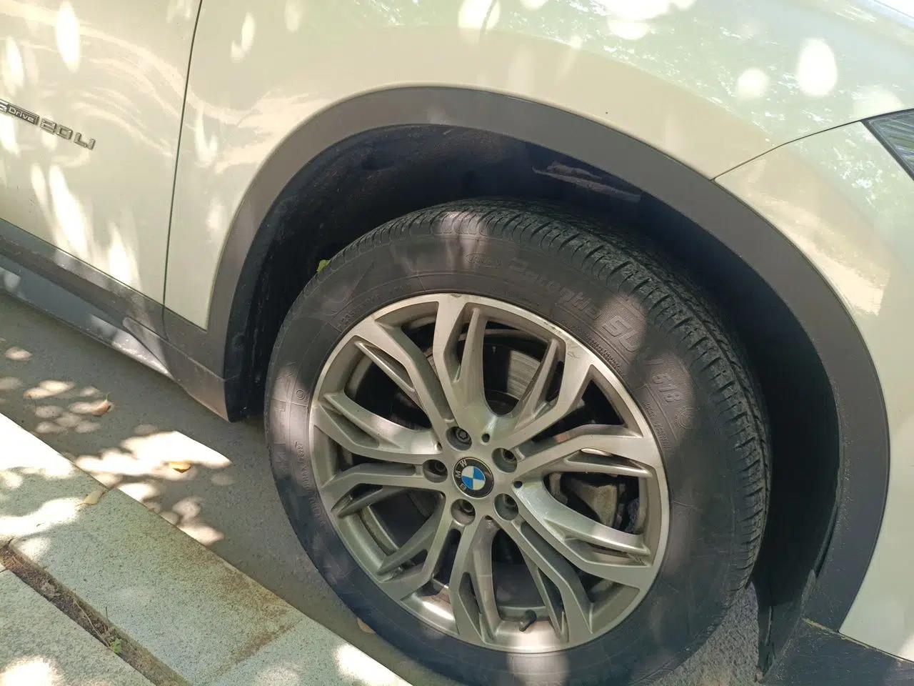 BMW X1 2018 sDrive20Li Leading Model — миниатюра 8