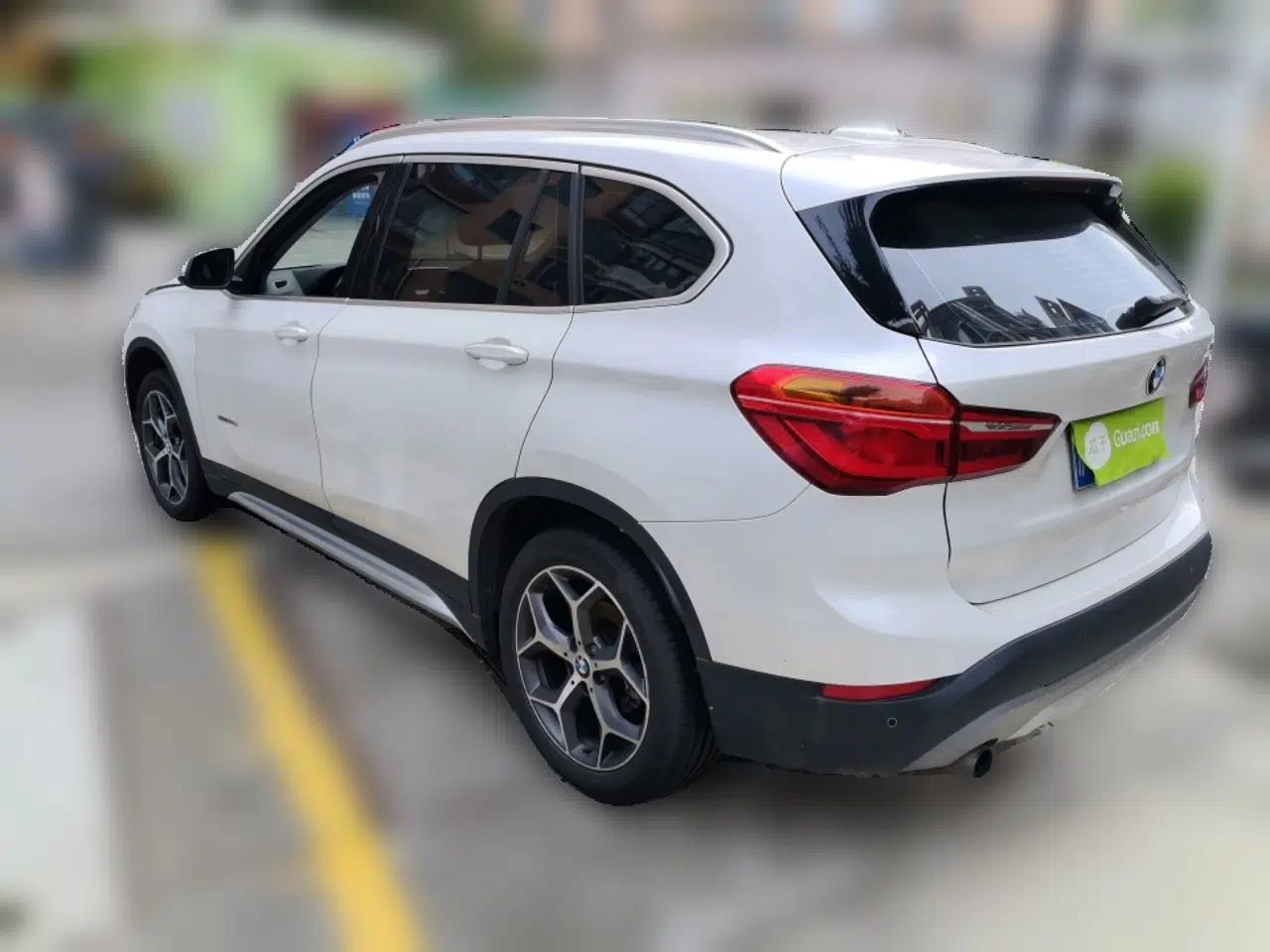 BMW X1 2016 sDrive18Li Premium Edition — миниатюра 4
