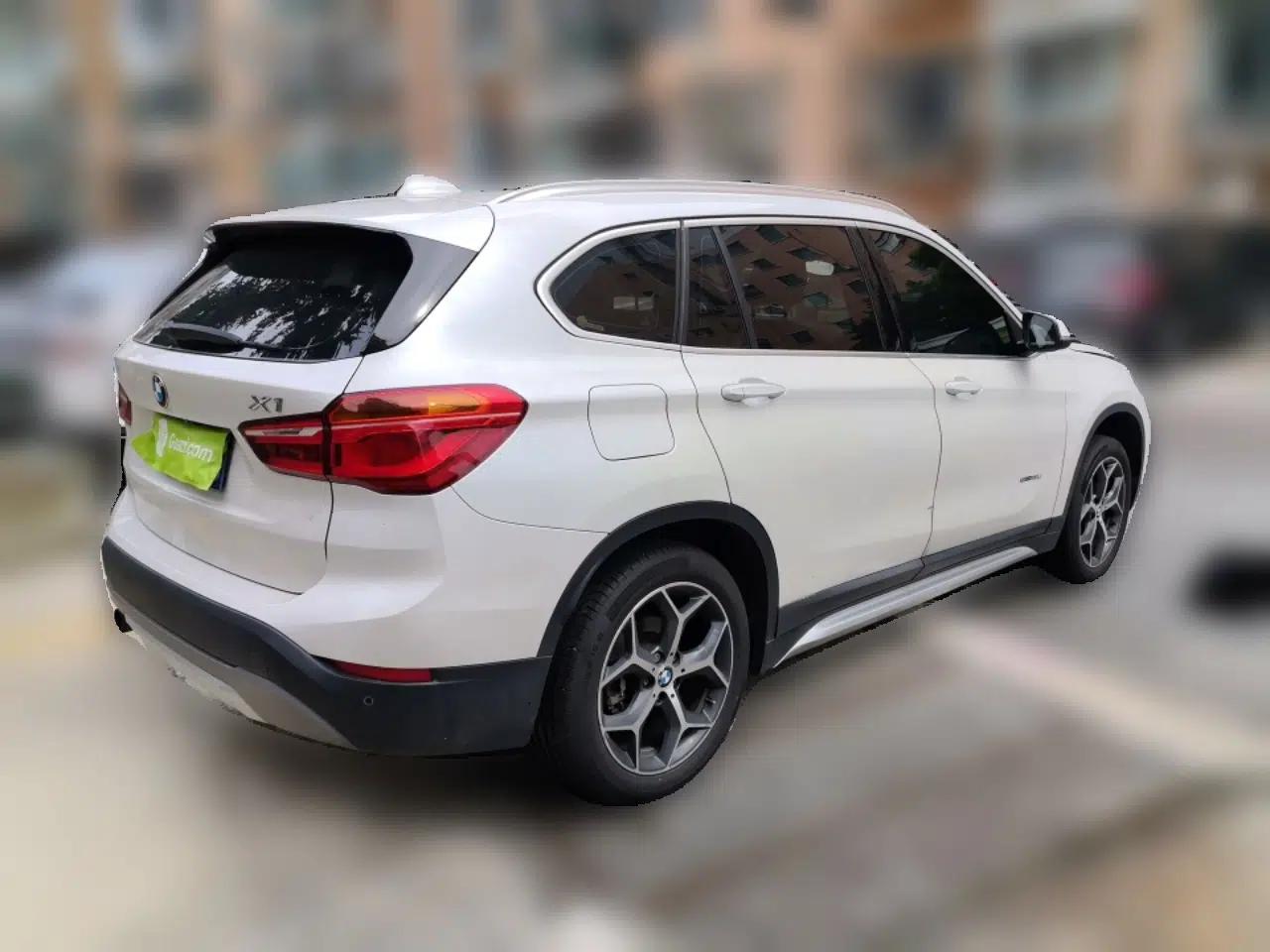 BMW X1 2016 sDrive18Li Premium Edition — миниатюра 6