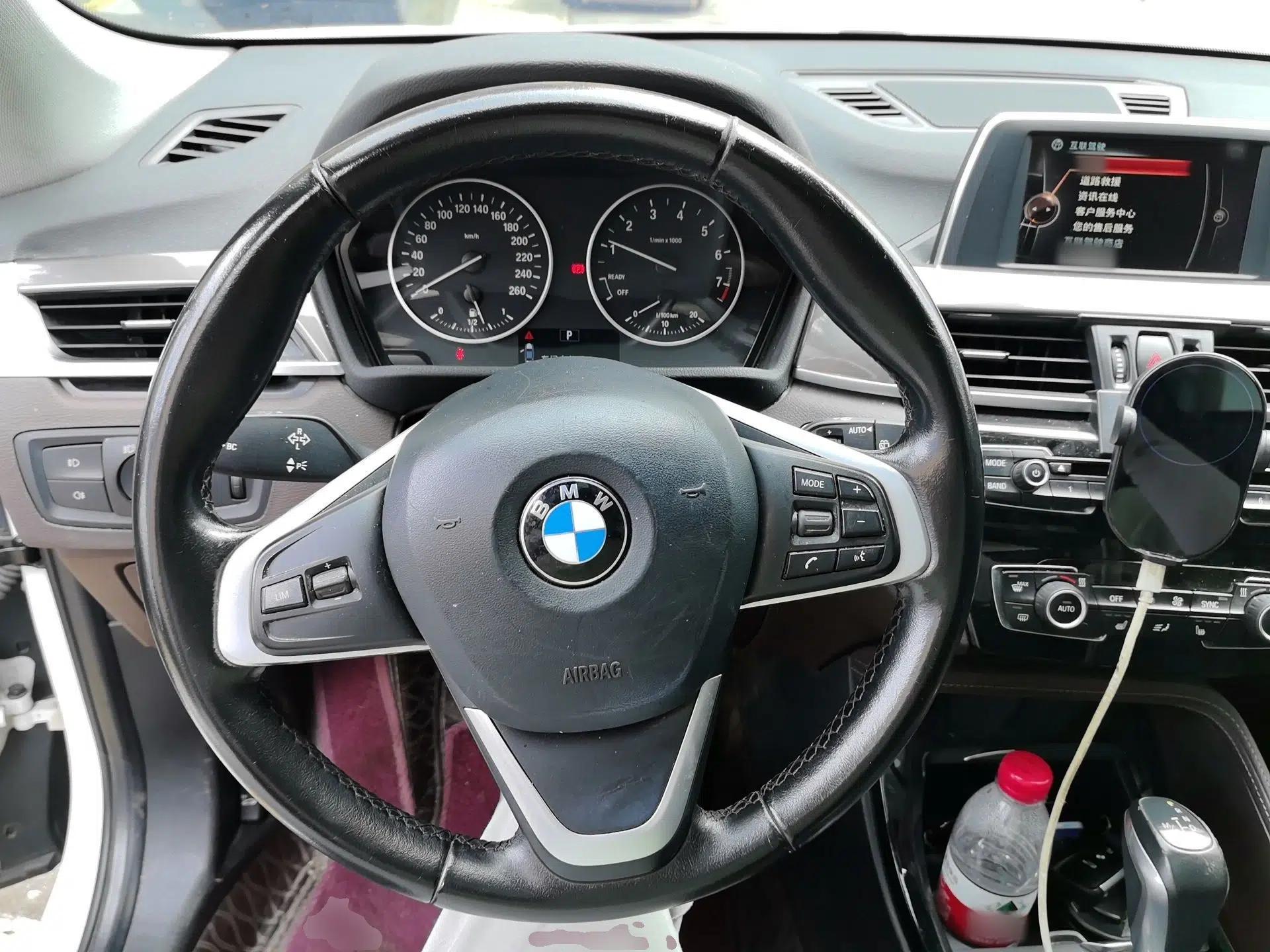 BMW X1 2016 sDrive18Li Premium Edition — миниатюра 10