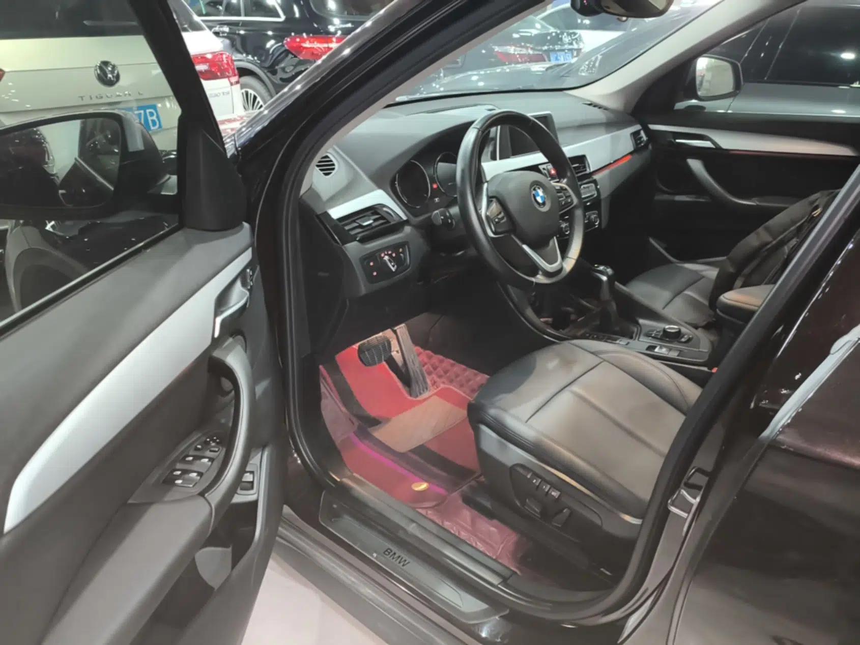 BMW X1 2019 sDrive20Li Leading Model — миниатюра 18