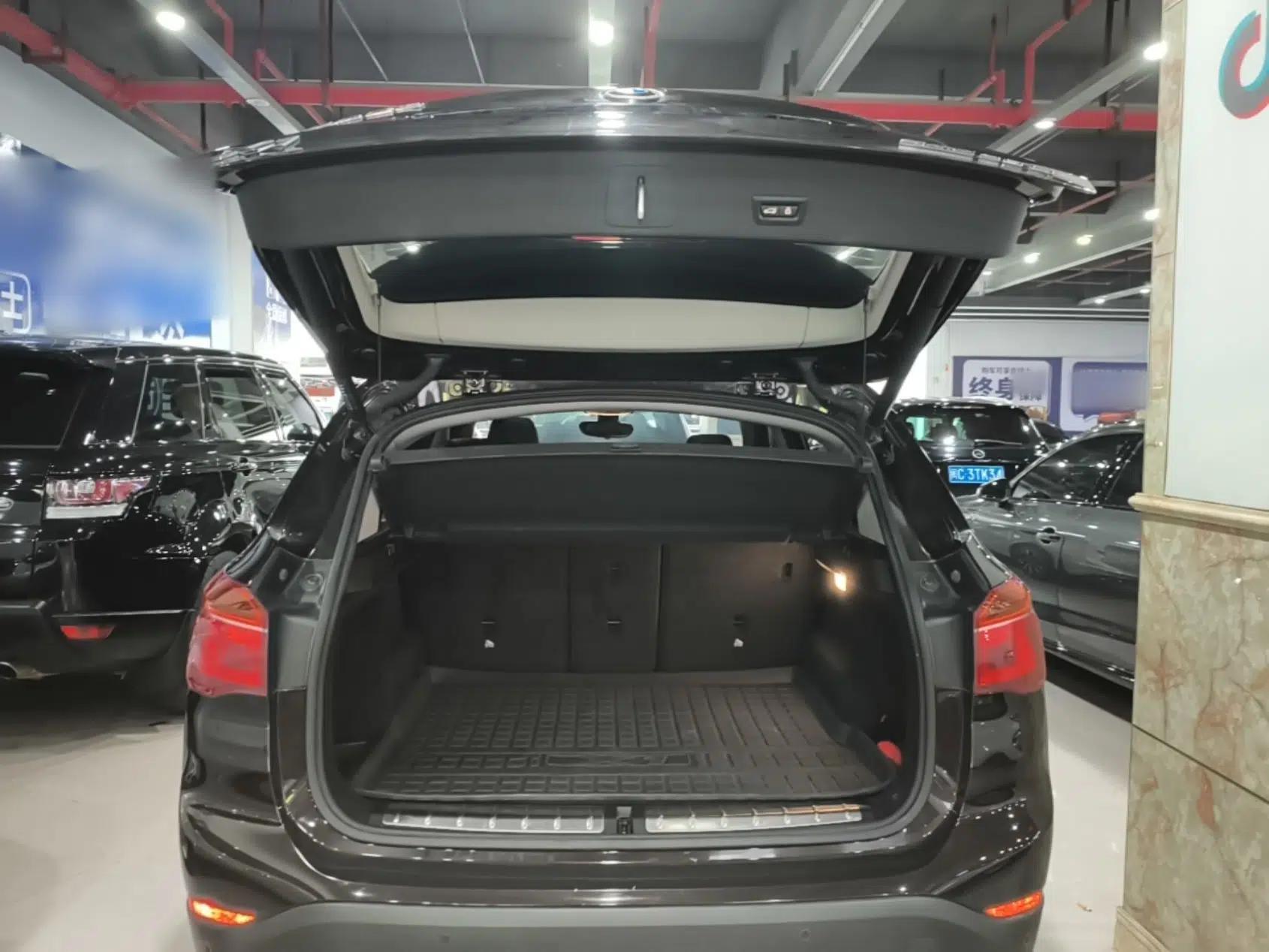 BMW X1 2019 sDrive20Li Leading Model — миниатюра 22