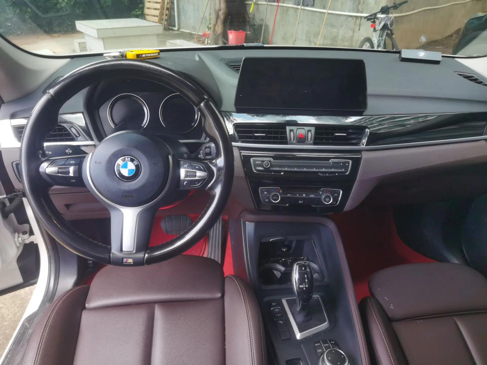 BMW X1 2022 sDrive25Li Leading Model — миниатюра 9