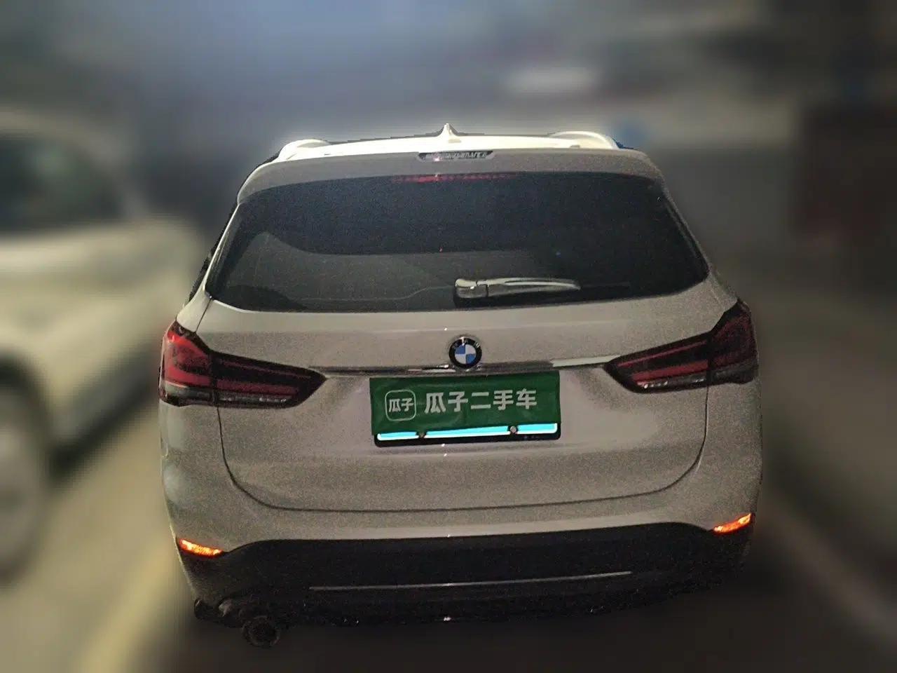 BMW X1 2020 sDrive25Li Leading Model — миниатюра 5
