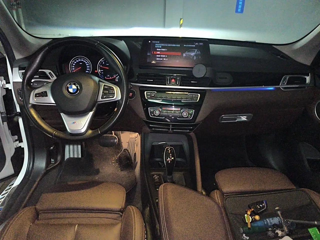 BMW X1 2020 sDrive25Li Leading Model — миниатюра 9