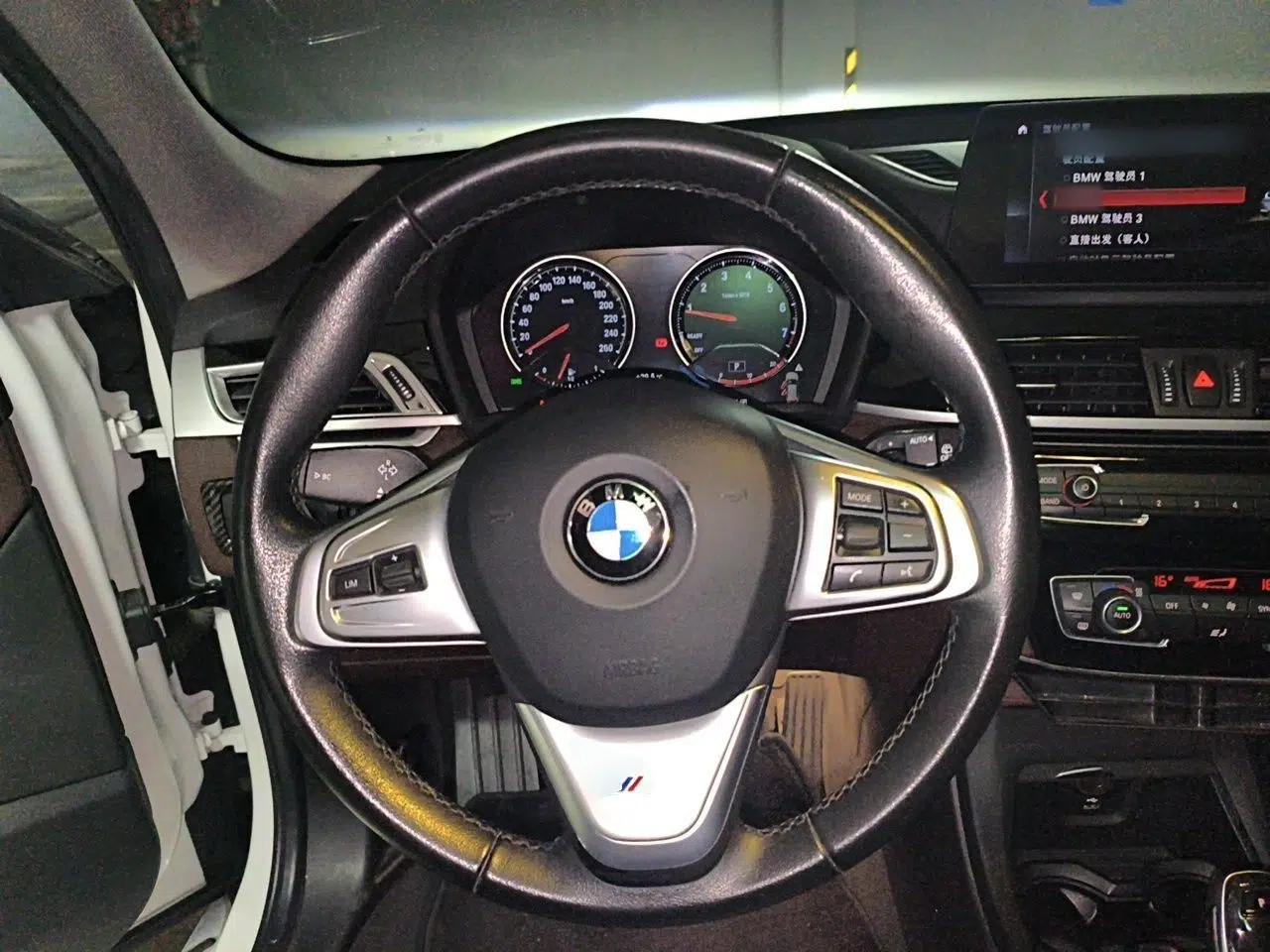 BMW X1 2020 sDrive25Li Leading Model — миниатюра 10
