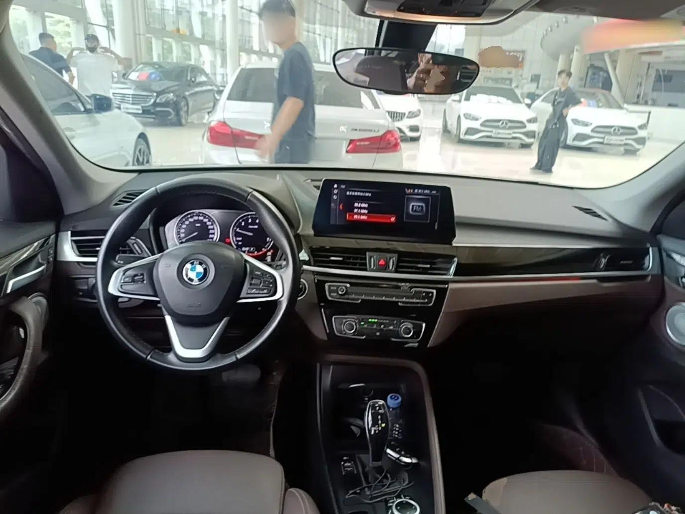 BMW X1 2021 Restyled sDrive20Li Fashion Version — миниатюра 12