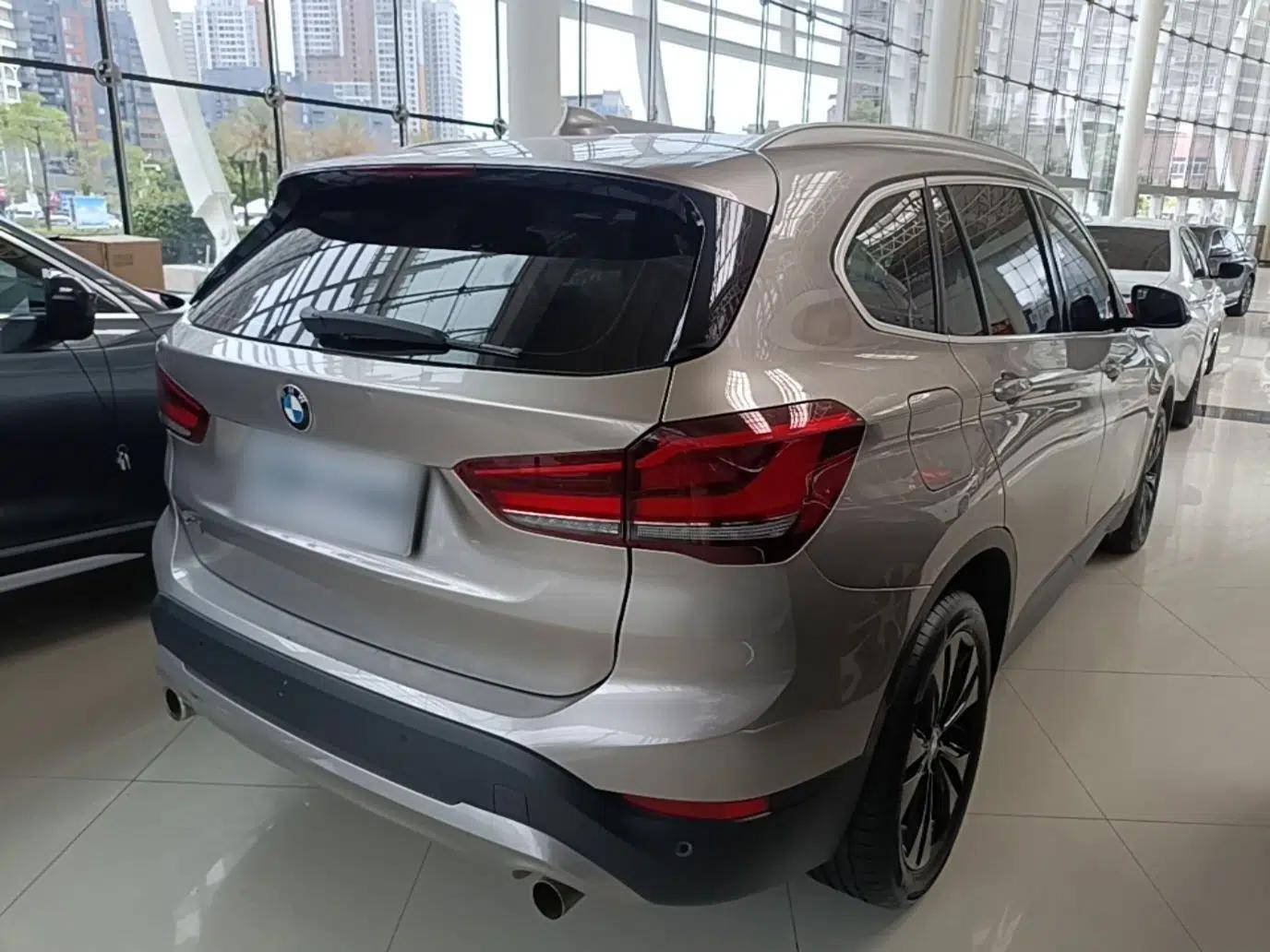 BMW X1 2021 Restyled sDrive20Li Fashion Version — миниатюра 6