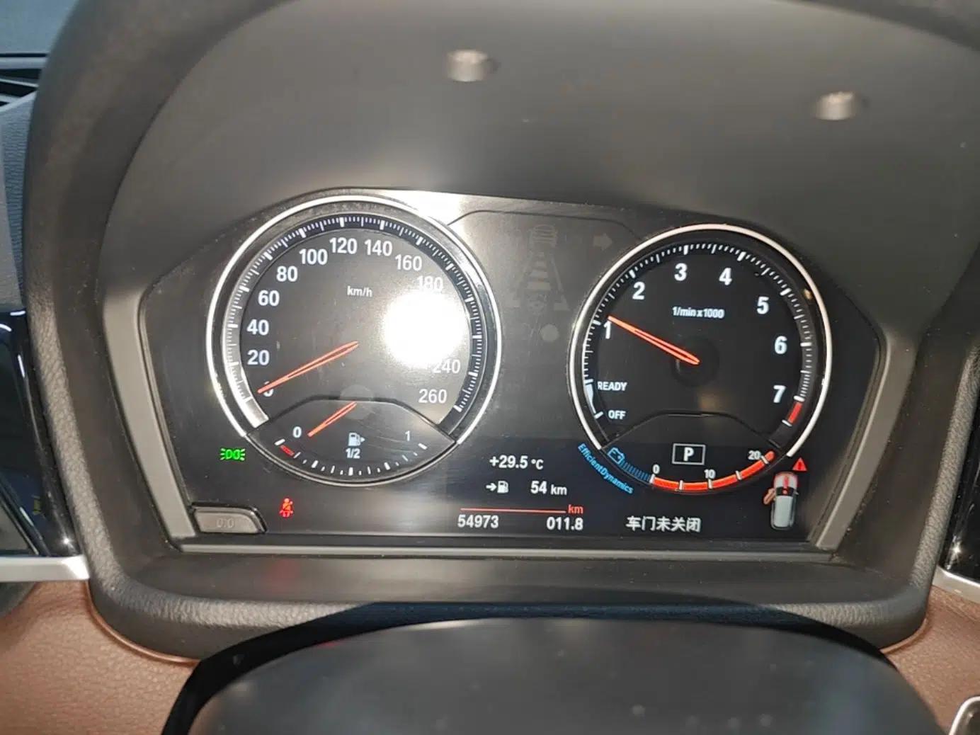 BMW X1 2021 sDrive25Li Leading Model — миниатюра 14