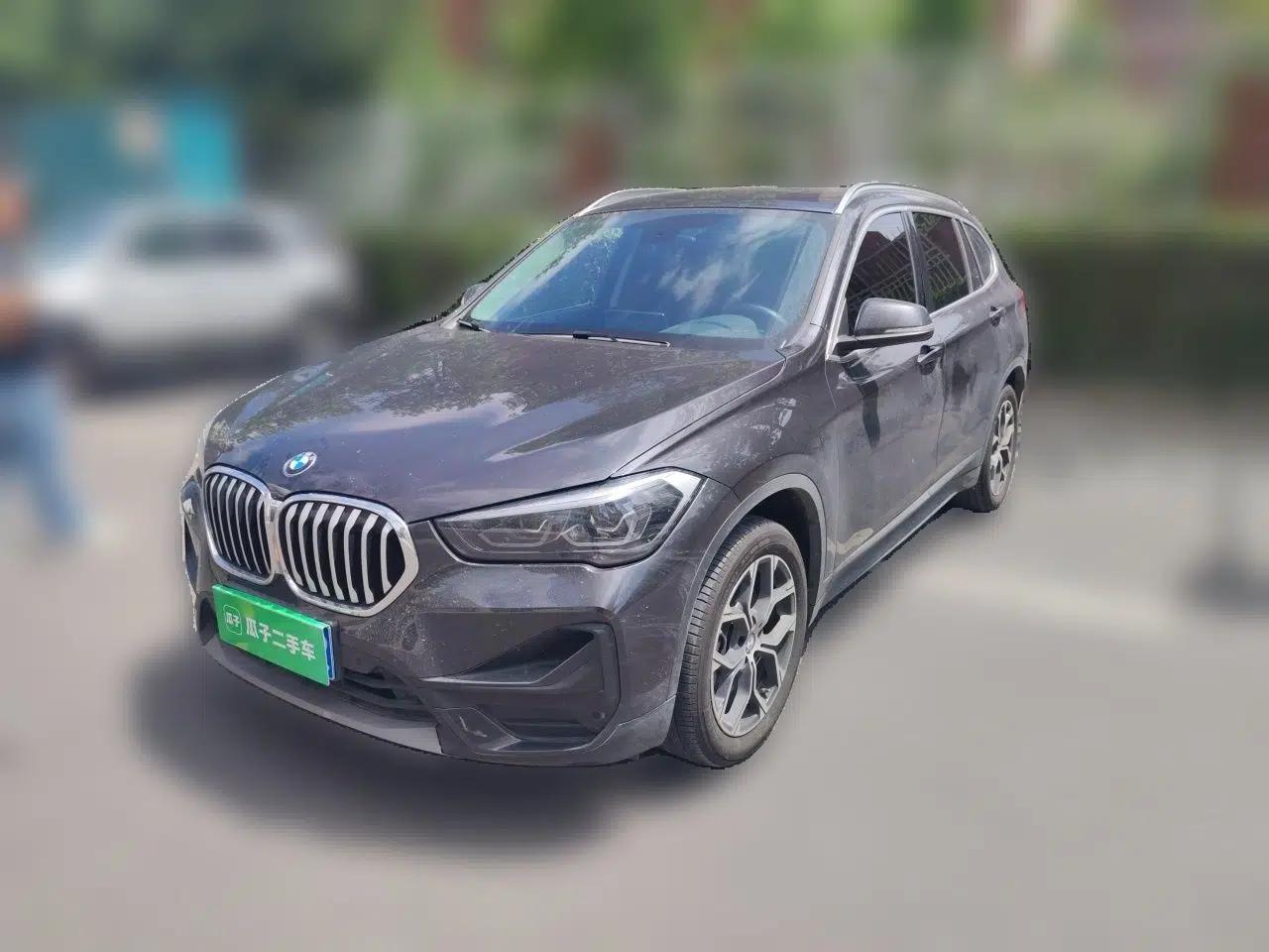BMW X1 2022 sDrive25Li Leading Model — миниатюра 1