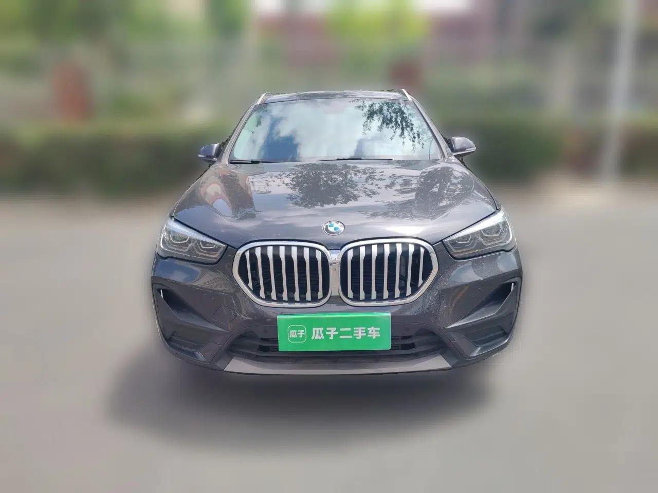 BMW X1 2022 sDrive25Li Leading Model — миниатюра 2