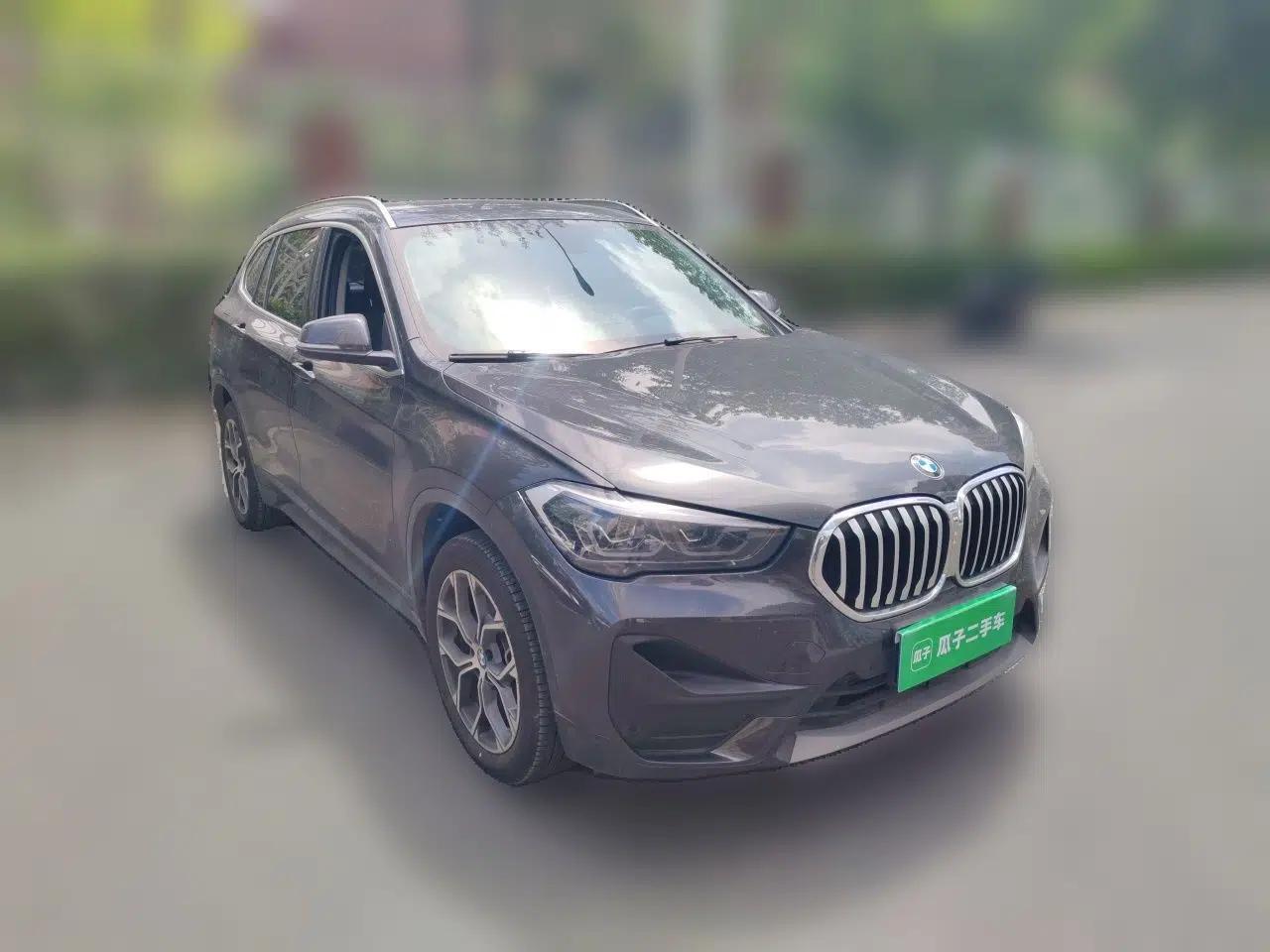 BMW X1 2022 sDrive25Li Leading Model — миниатюра 3