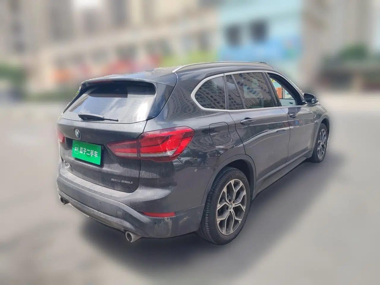 BMW X1 2022 sDrive25Li Leading Model — миниатюра 6