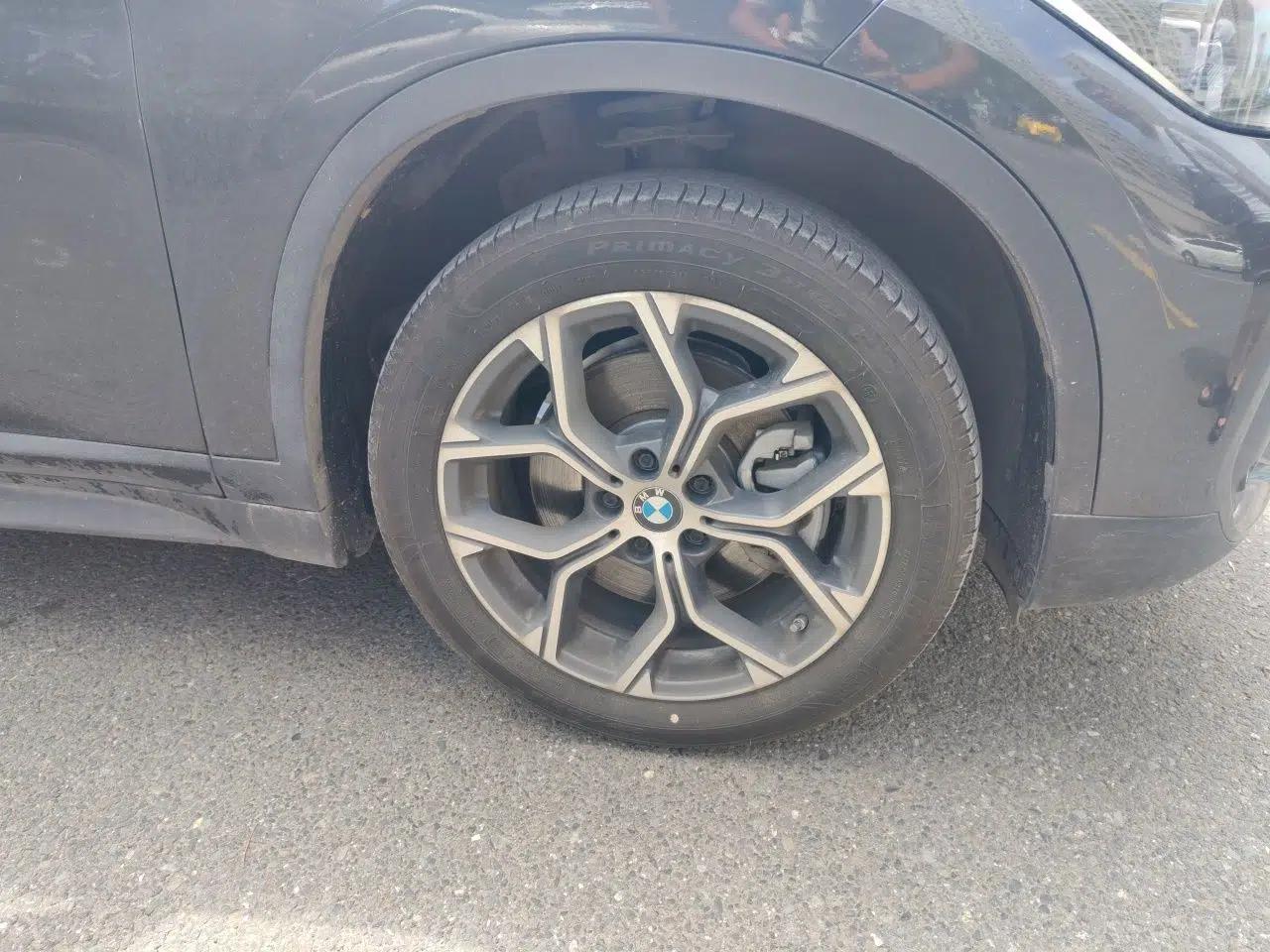 BMW X1 2022 sDrive25Li Leading Model — миниатюра 8