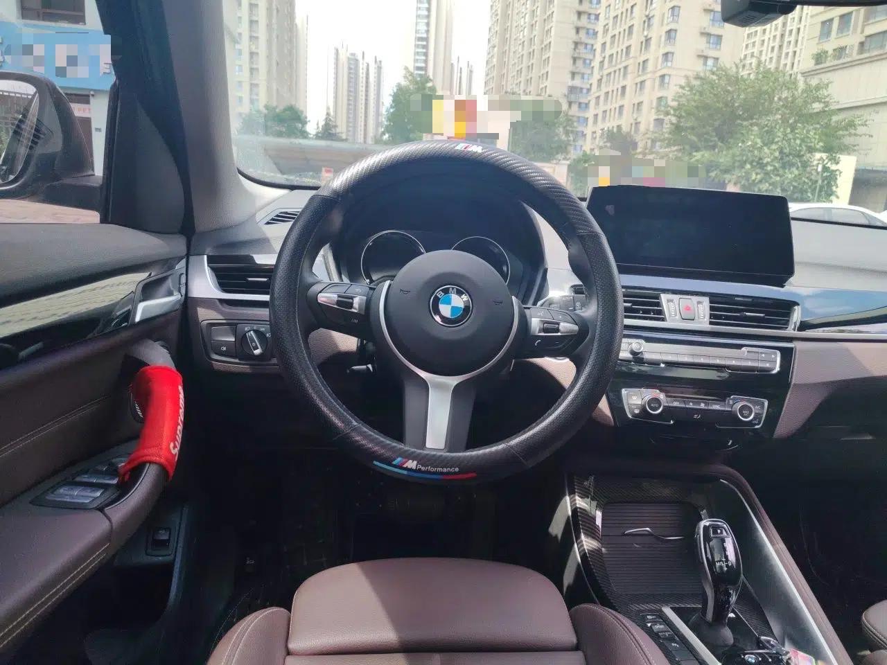 BMW X1 2022 sDrive25Li Leading Model — миниатюра 10
