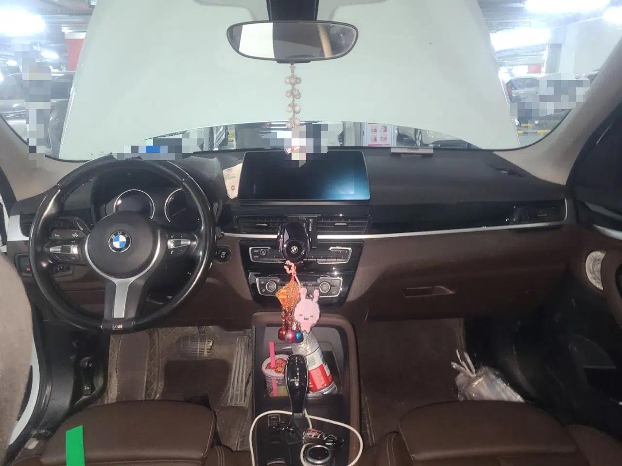 BMW X1 2022 sDrive25Li Leading Model — миниатюра 9