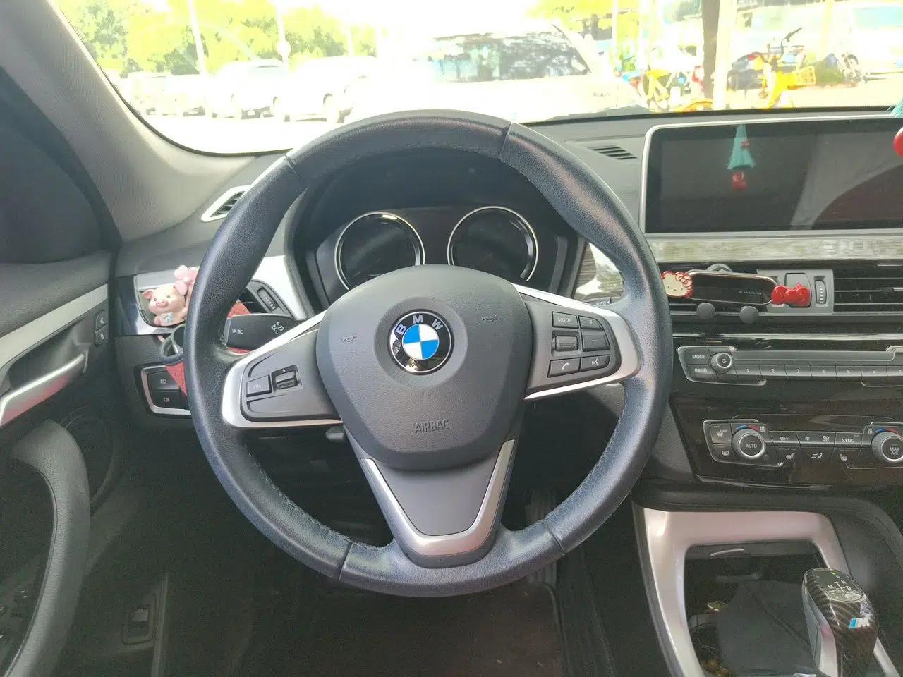 BMW X1 2019 sDrive20Li Leading Model — миниатюра 10