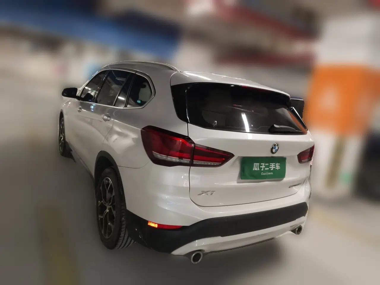 BMW X1 2022 sDrive25Li Leading Model — миниатюра 4