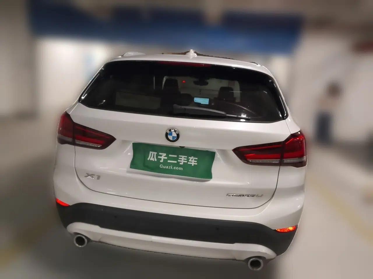 BMW X1 2022 sDrive25Li Leading Model — миниатюра 5