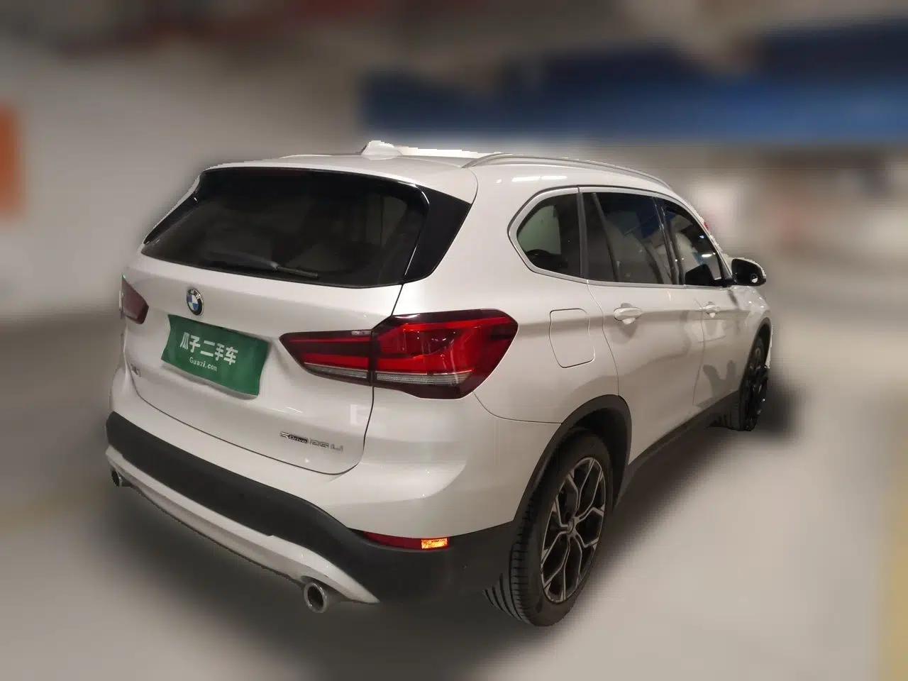 BMW X1 2022 sDrive25Li Leading Model — миниатюра 6