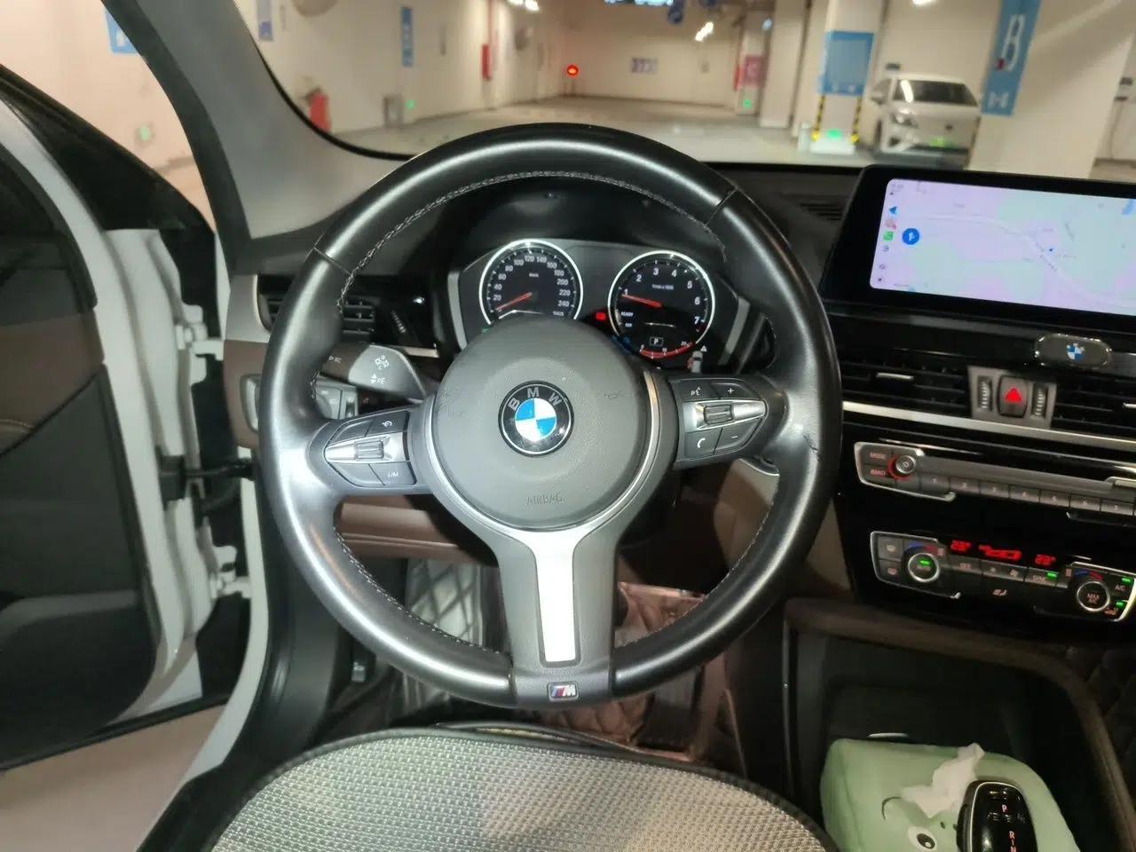 BMW X1 2022 sDrive25Li Leading Model — миниатюра 10