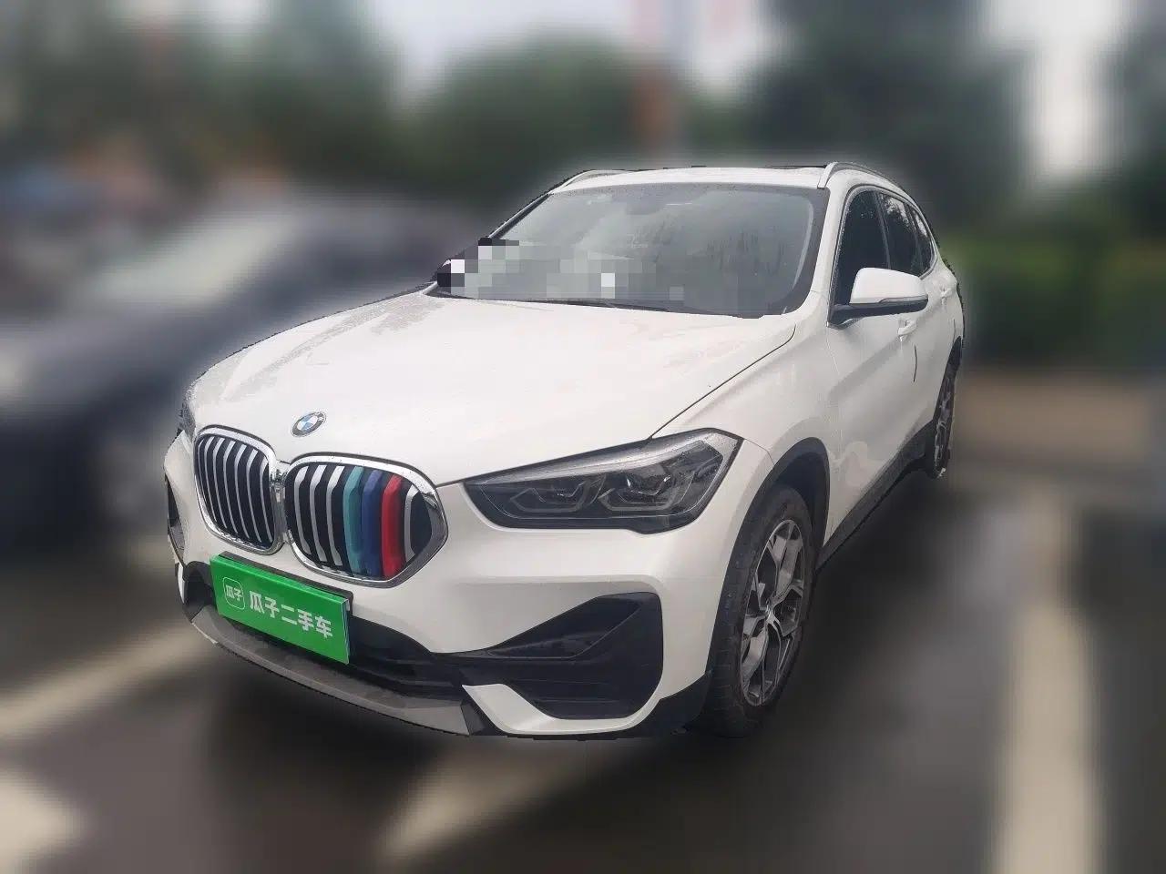 BMW X1 2020 sDrive25Li Leading Model — миниатюра 1