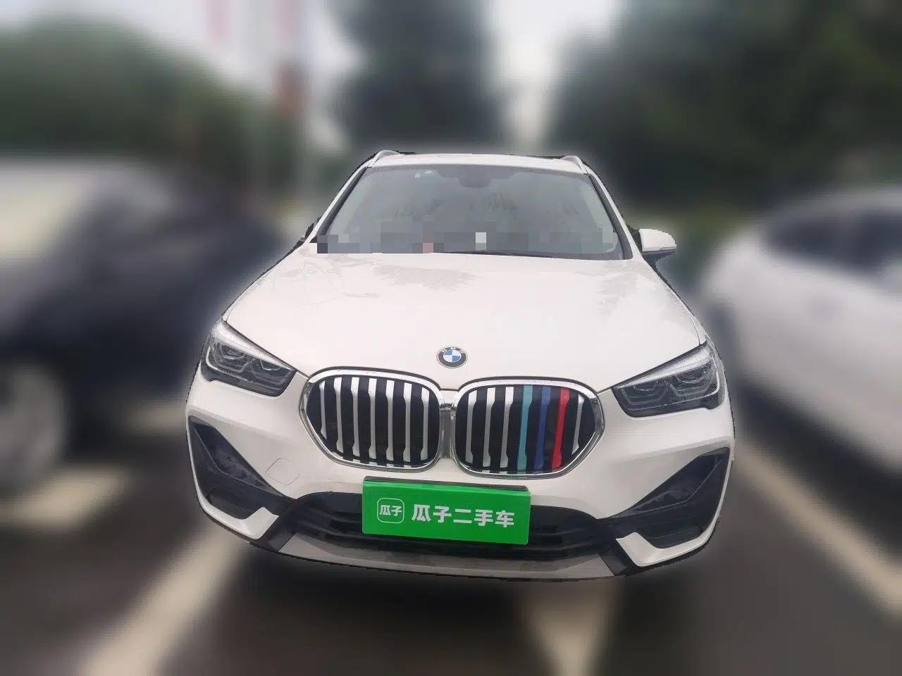 BMW X1 2020 sDrive25Li Leading Model — миниатюра 2
