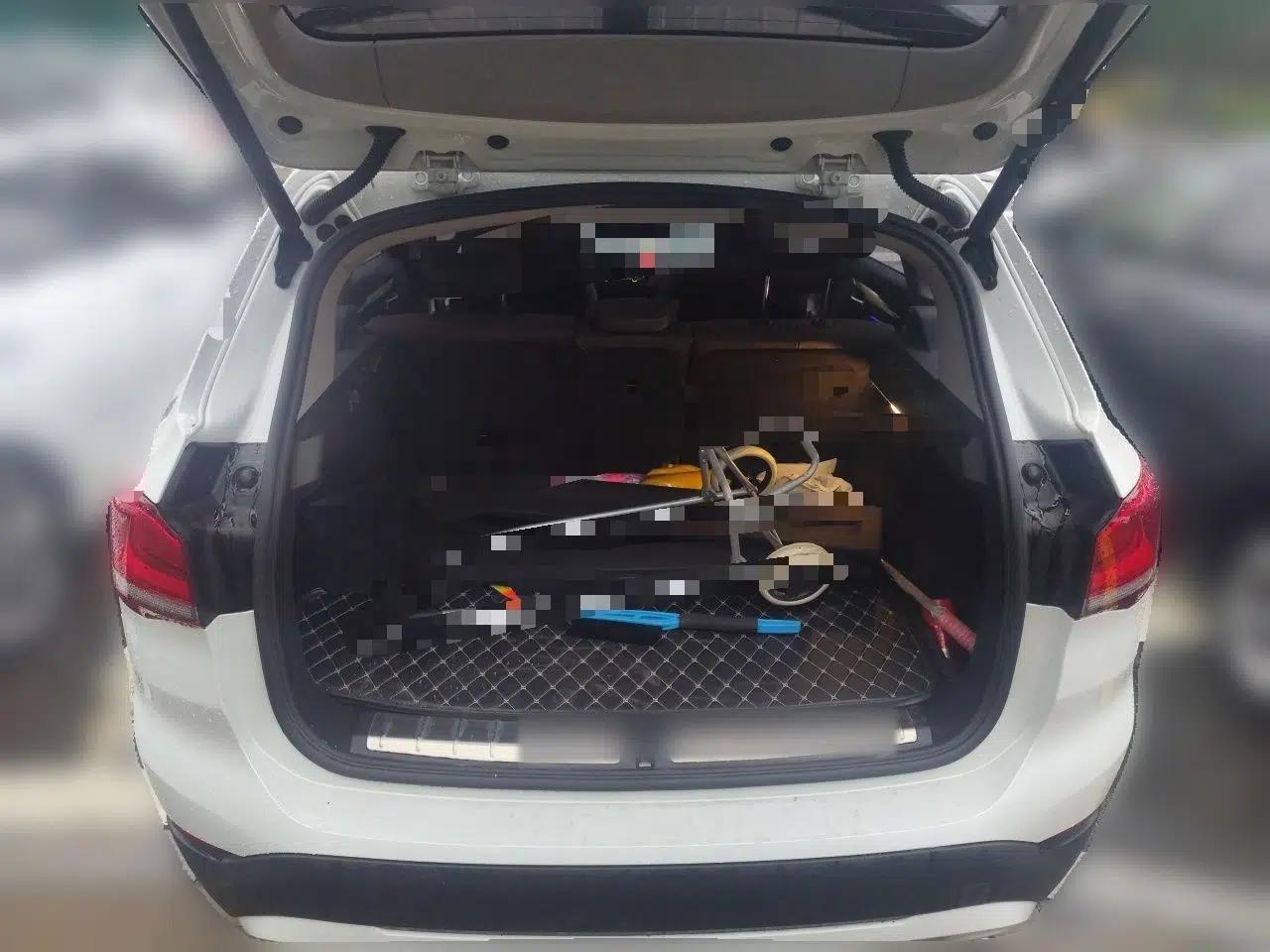 BMW X1 2020 sDrive25Li Leading Model — миниатюра 19